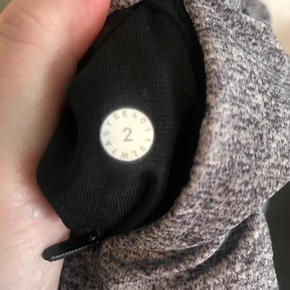 Lululemon Choose A Side Short - Picture 11 of 11